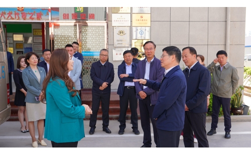 自治區(qū)人大督查團(tuán)深入企業(yè)調(diào)研，政企共商優(yōu)化營(yíng)商環(huán)境